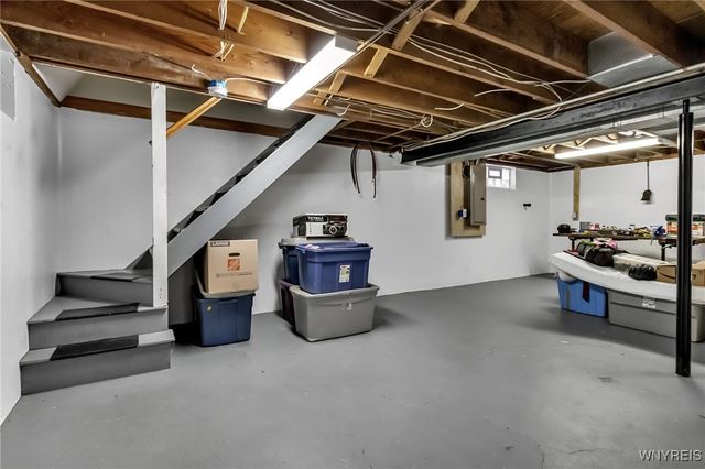 6903 Jewett Holmwood Road, Orchard Park, NY 14127