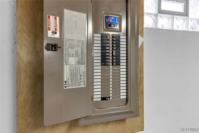 6903 Jewett Holmwood Road, Orchard Park, NY 14127