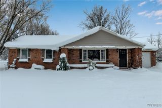 6903 Jewett Holmwood Road, Orchard Park, NY 14127