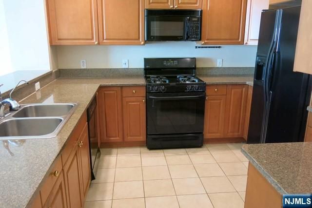 116 The Promenade 116, Edgewater, NJ 07020