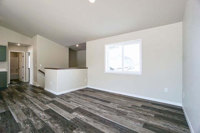 6033 78th Avenue S, Horace, ND 58047