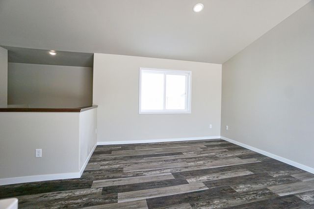 6033 78th Avenue S, Horace, ND 58047