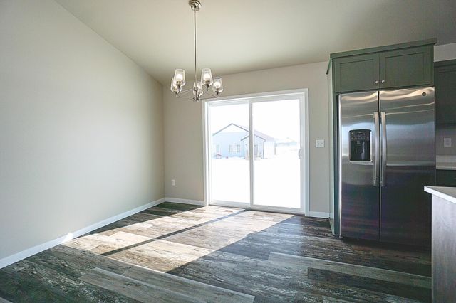 6033 78th Avenue S, Horace, ND 58047