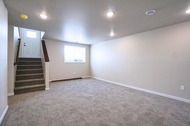 6033 78th Avenue S, Horace, ND 58047