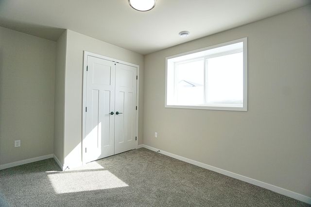 6033 78th Avenue S, Horace, ND 58047