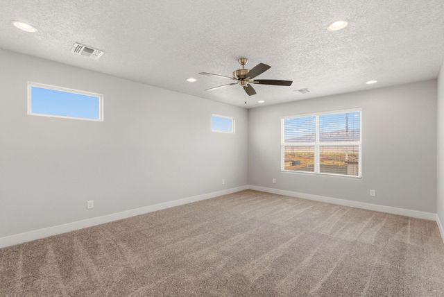 6717 Sydney Drive NE, Rio Rancho, NM 87144