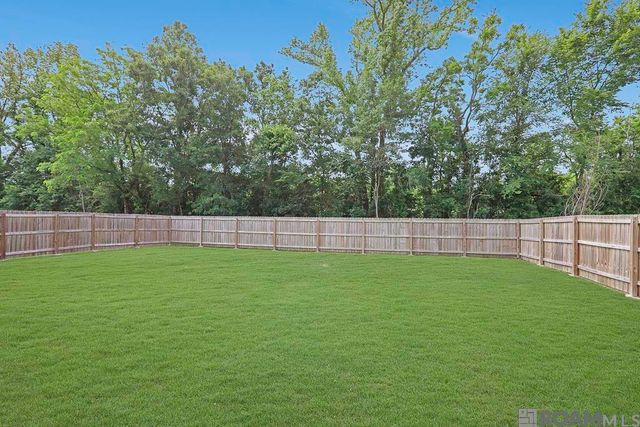 40099 Trace Ave, Prairieville, LA 70769