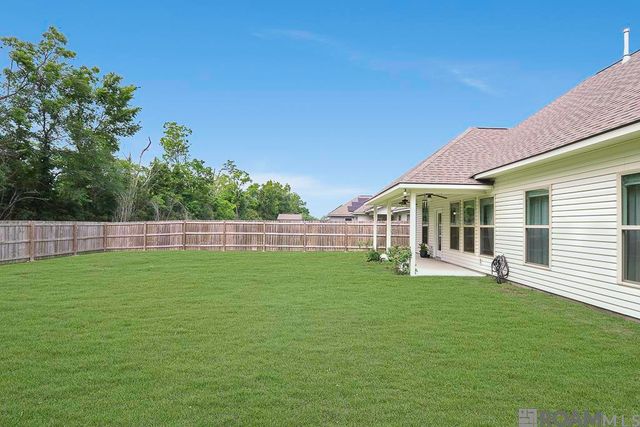 40099 Trace Ave, Prairieville, LA 70769