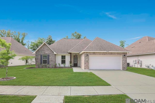 40099 Trace Ave, Prairieville, LA 70769