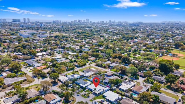 800 NE 8th Street, Pompano Beach, FL 33060