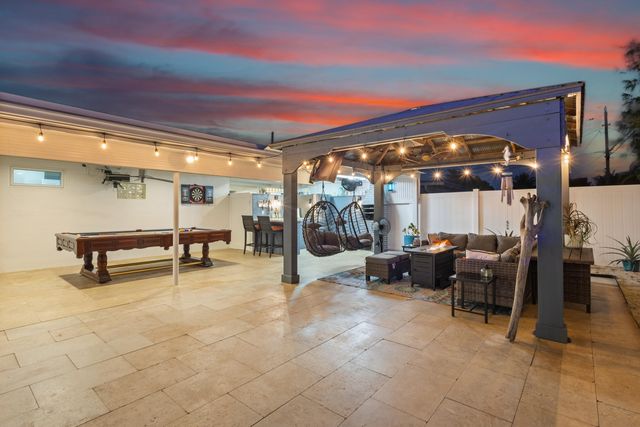 800 NE 8th Street, Pompano Beach, FL 33060