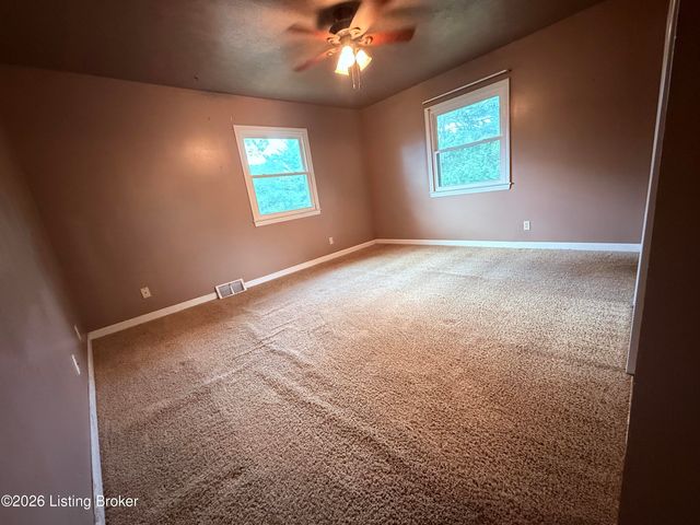 615 Rymer Way, Louisville, KY 40223