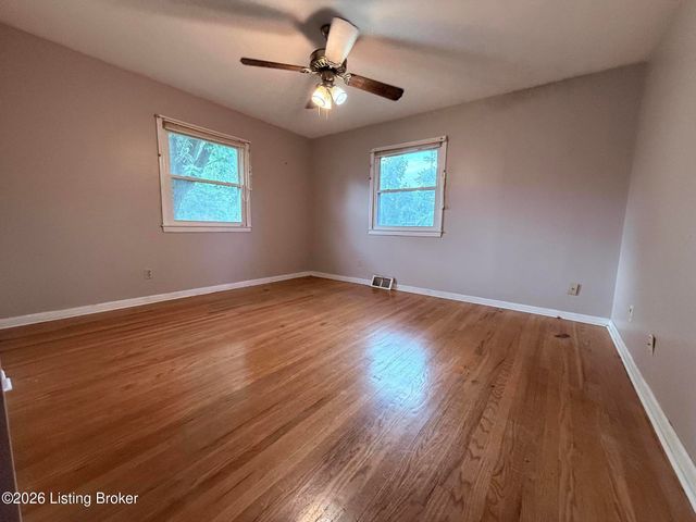 615 Rymer Way, Louisville, KY 40223