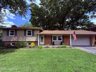 615 Rymer Way, Louisville, KY 40223