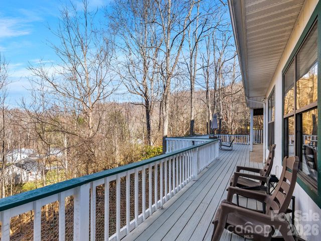 53 Hackberry Lane, Waynesville, NC 28785