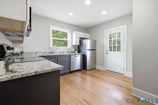 22706 Cox Rd, North Dinwiddie, VA 23803