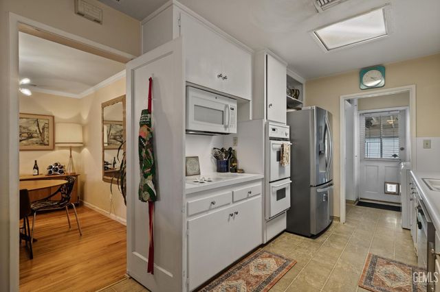 2605 Beech Street, Bakersfield, CA 93301