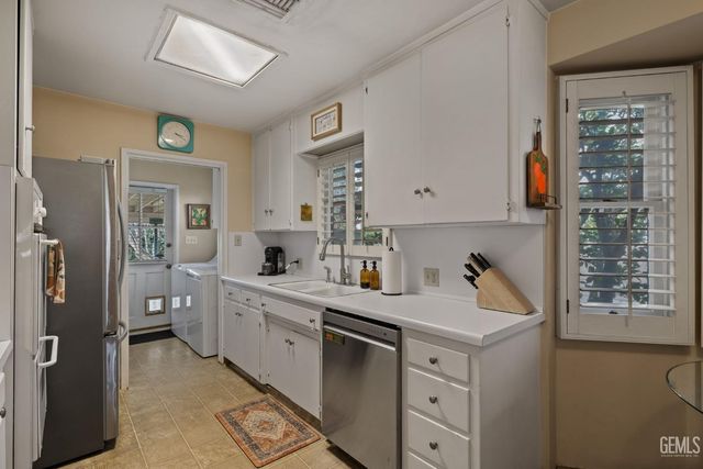 2605 Beech Street, Bakersfield, CA 93301