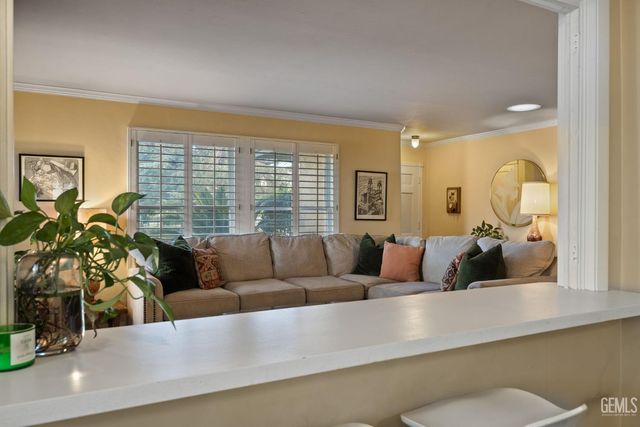 2605 Beech Street, Bakersfield, CA 93301