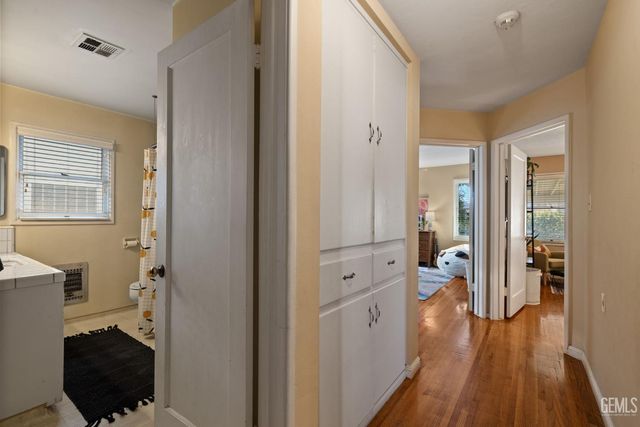 2605 Beech Street, Bakersfield, CA 93301