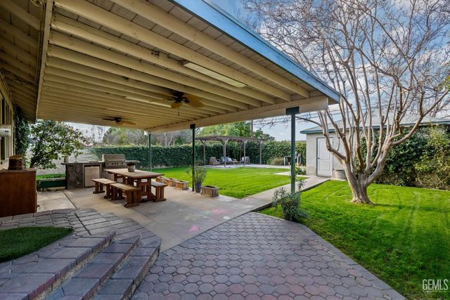 2605 Beech Street, Bakersfield, CA 93301