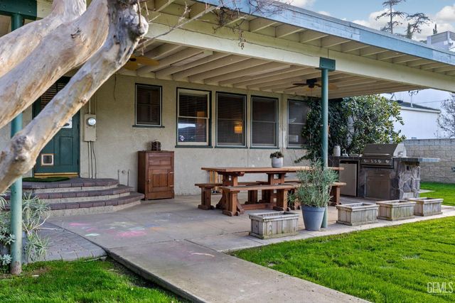 2605 Beech Street, Bakersfield, CA 93301