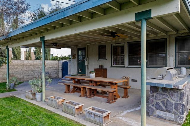 2605 Beech Street, Bakersfield, CA 93301