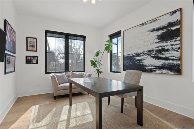 1555 Samanthas Way, Deerfield, IL 60015