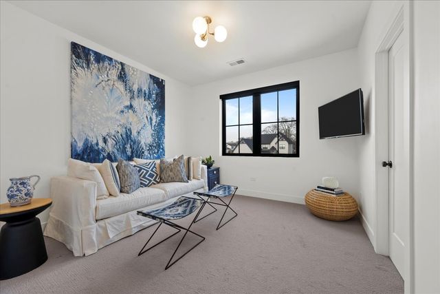 1555 Samanthas Way, Deerfield, IL 60015