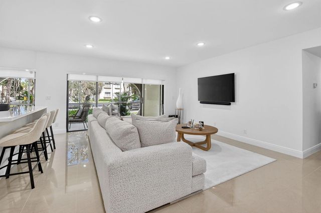 6335 Longboat Lane W E104, Boca Raton, FL 33433