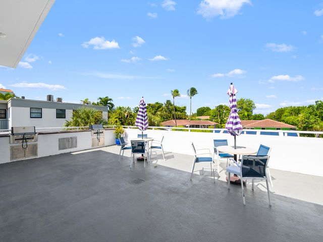 2200 NE 33rd Avenue 2d, Fort Lauderdale, FL 33305