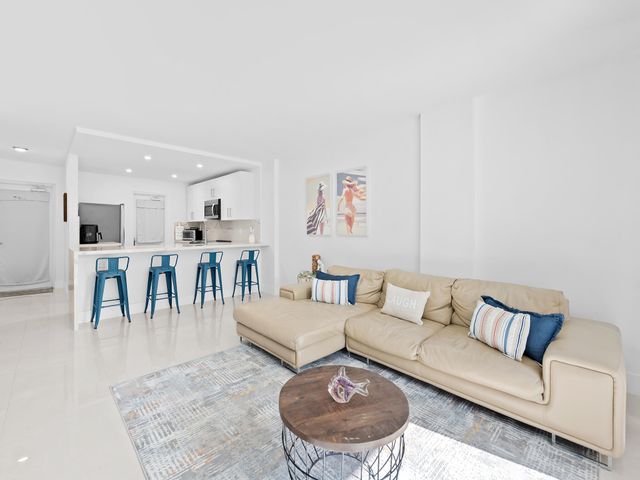 2200 NE 33rd Avenue 2d, Fort Lauderdale, FL 33305
