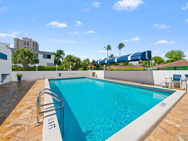 2200 NE 33rd Avenue 2d, Fort Lauderdale, FL 33305