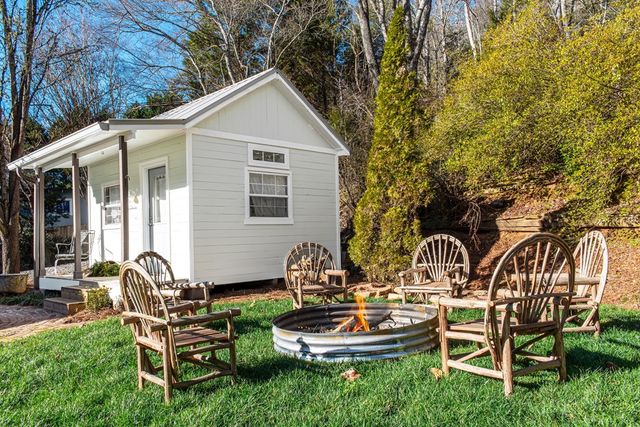 8679 Lakewood Hwy, Mineral Bluff, GA 30559