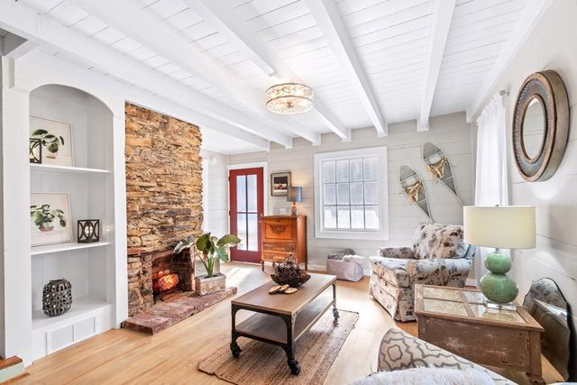 8679 Lakewood Hwy, Mineral Bluff, GA 30559