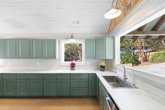 8679 Lakewood Hwy, Mineral Bluff, GA 30559