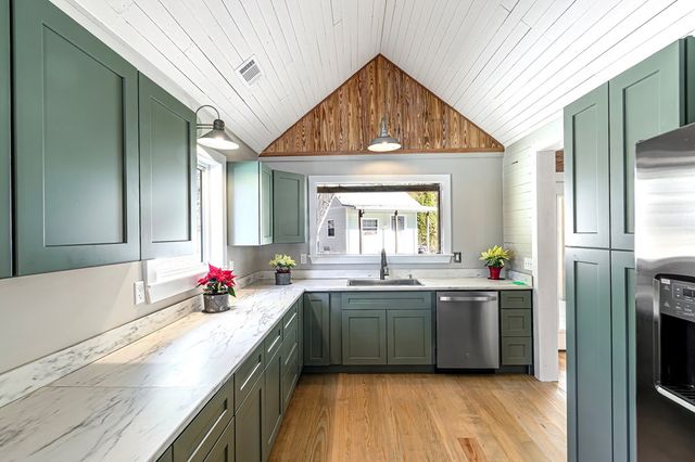 8679 Lakewood Hwy, Mineral Bluff, GA 30559