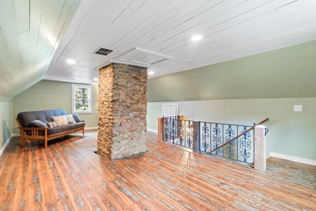 8679 Lakewood Hwy, Mineral Bluff, GA 30559