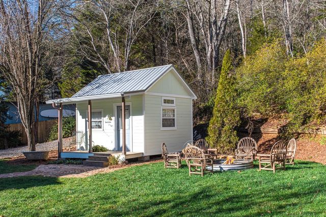 8679 Lakewood Hwy, Mineral Bluff, GA 30559