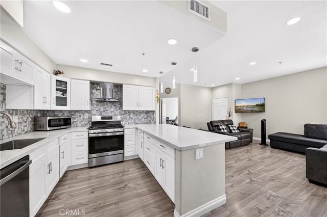 650 W Vermont Avenue 46, Anaheim, CA 92805