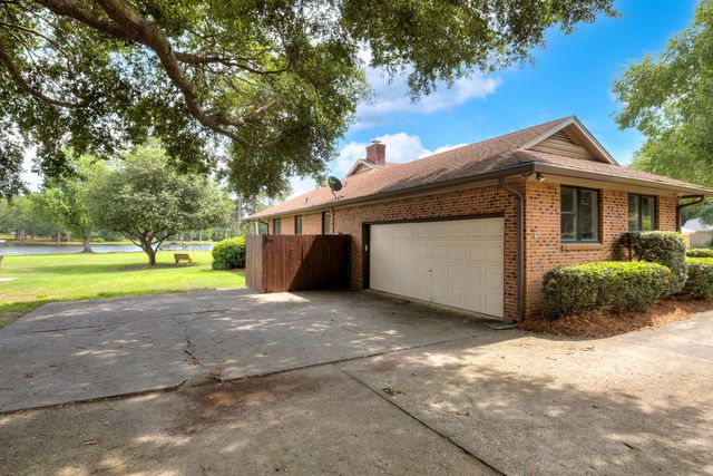 710 Lakewood Drive, Sumter, SC 29150
