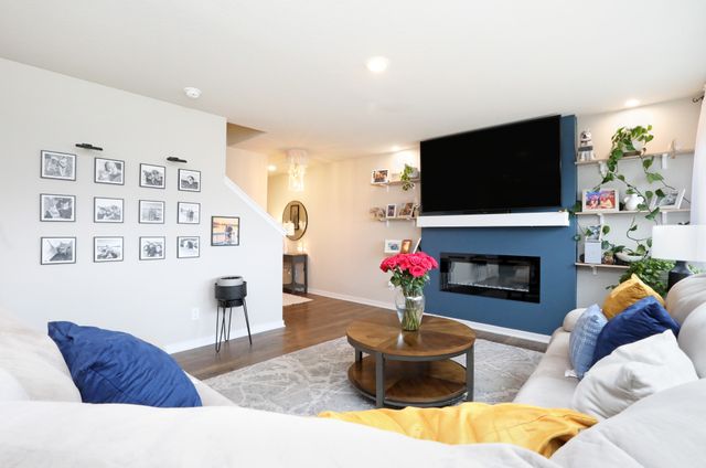 270 NW Charlestown Lane, Waukee, IA 50263