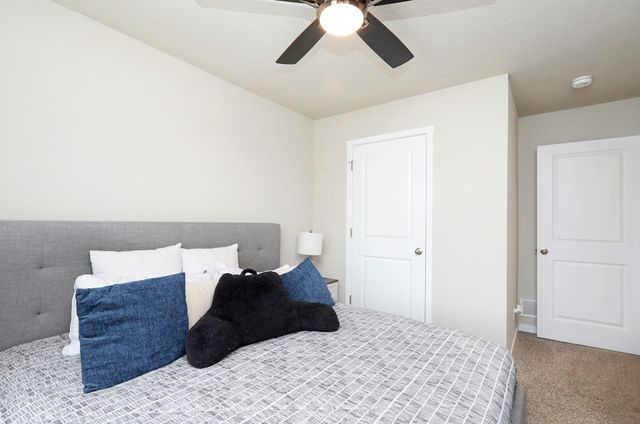 270 NW Charlestown Lane, Waukee, IA 50263