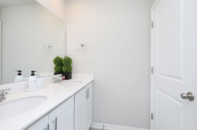 270 NW Charlestown Lane, Waukee, IA 50263