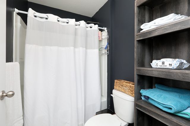 270 NW Charlestown Lane, Waukee, IA 50263