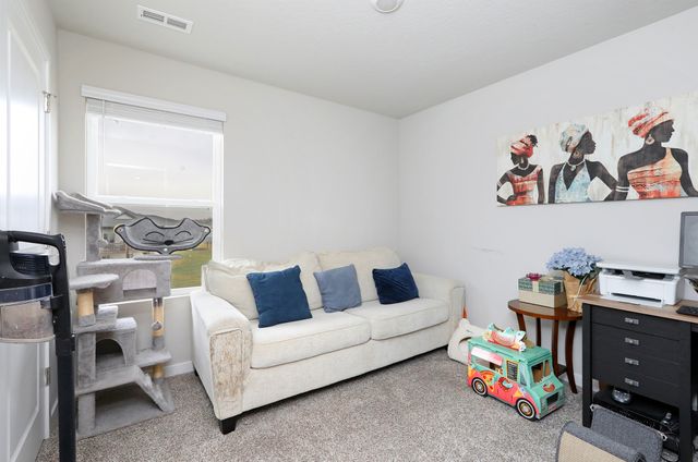 270 NW Charlestown Lane, Waukee, IA 50263