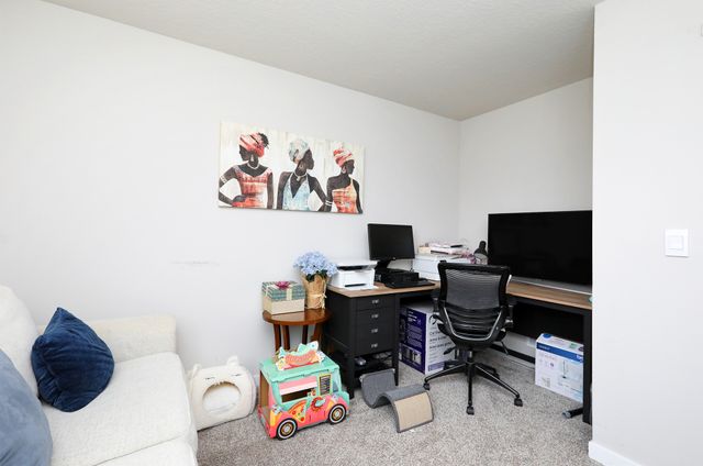 270 NW Charlestown Lane, Waukee, IA 50263