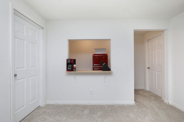 270 NW Charlestown Lane, Waukee, IA 50263