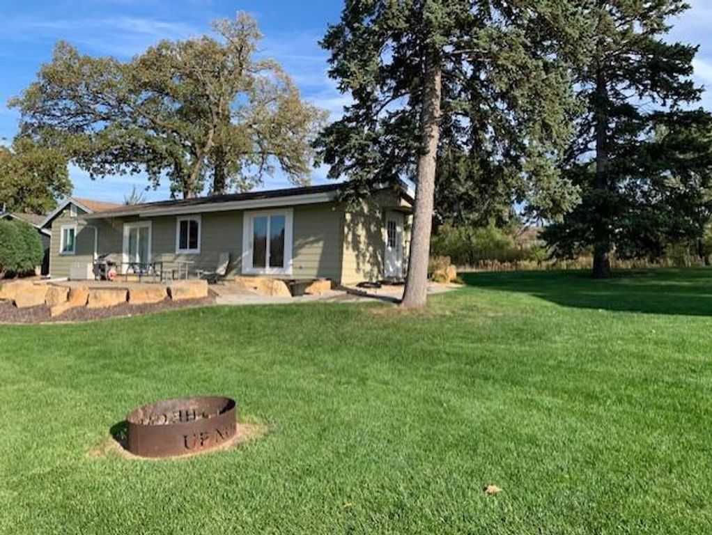 8404 Waters Edge Drive, Chanhassen, MN 55317 — photo 4