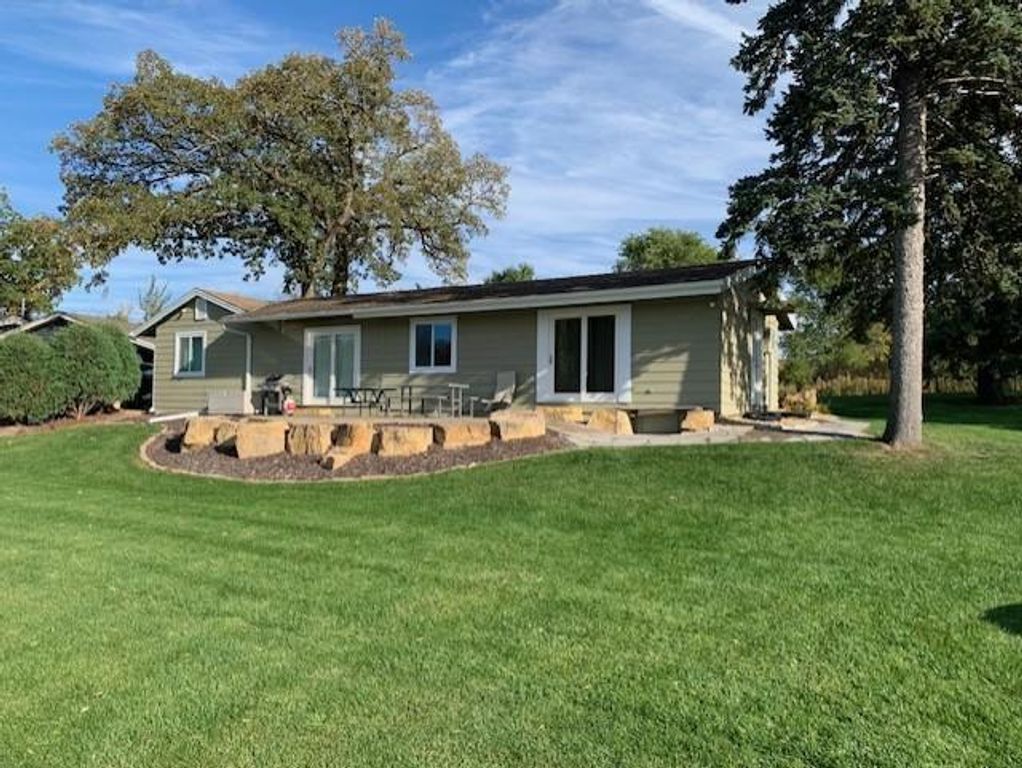 8404 Waters Edge Drive, Chanhassen, MN 55317 — photo 5